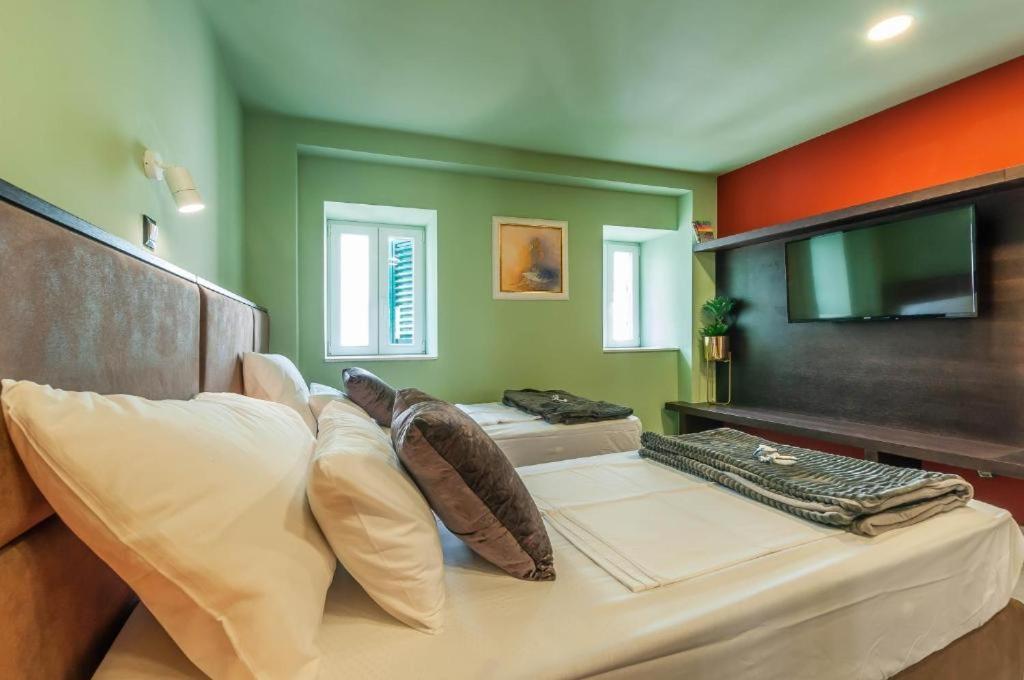 X Boutique Marinac Studio Apartments & Rooms Šibenik Eksteriør bilde