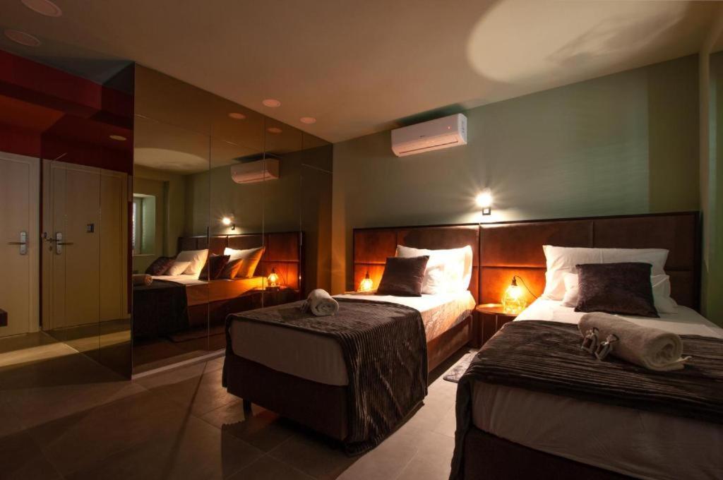 X Boutique Marinac Studio Apartments & Rooms Šibenik Eksteriør bilde