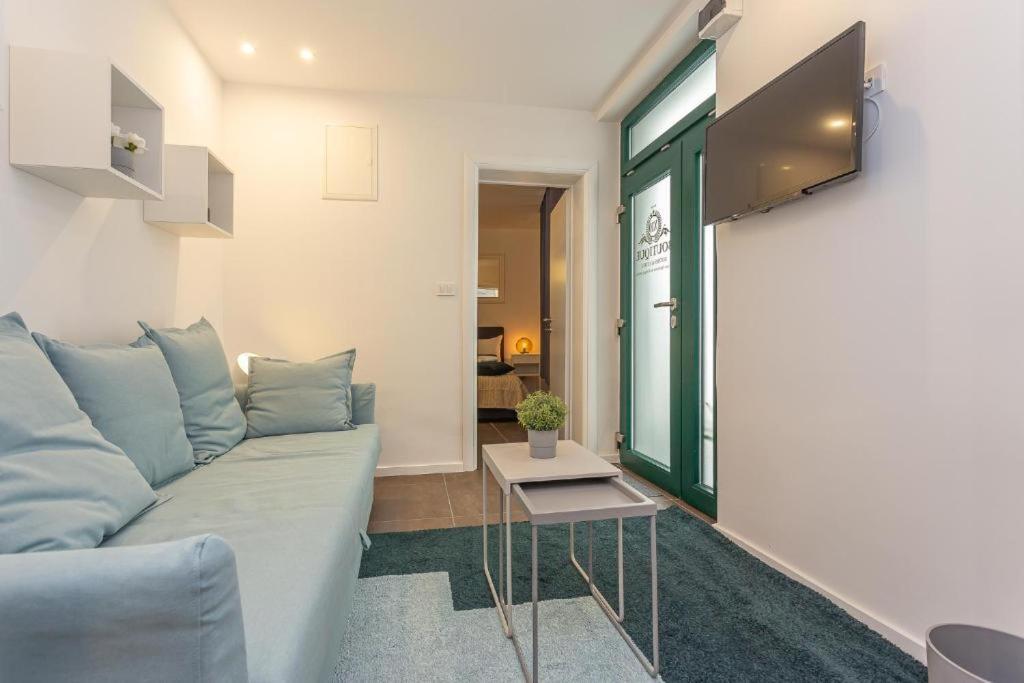 X Boutique Marinac Studio Apartments & Rooms Šibenik Eksteriør bilde